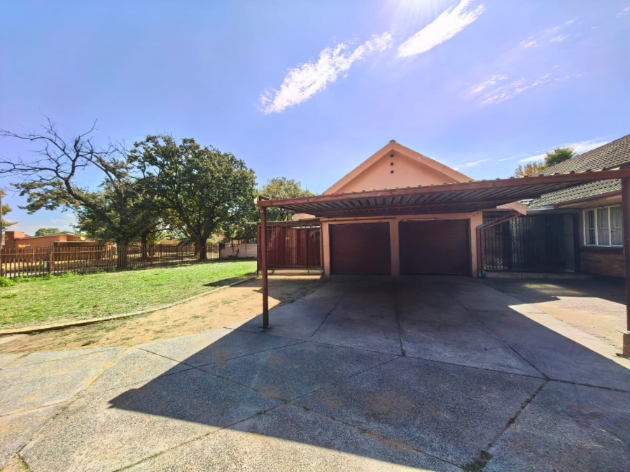 4 Bedroom Property for Sale in Sasolburg Ext 3 Free State